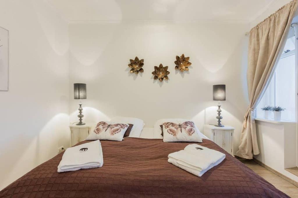 Superb Central Location, No Car Needed - Spacious آكيورِيْري المظهر الخارجي الصورة