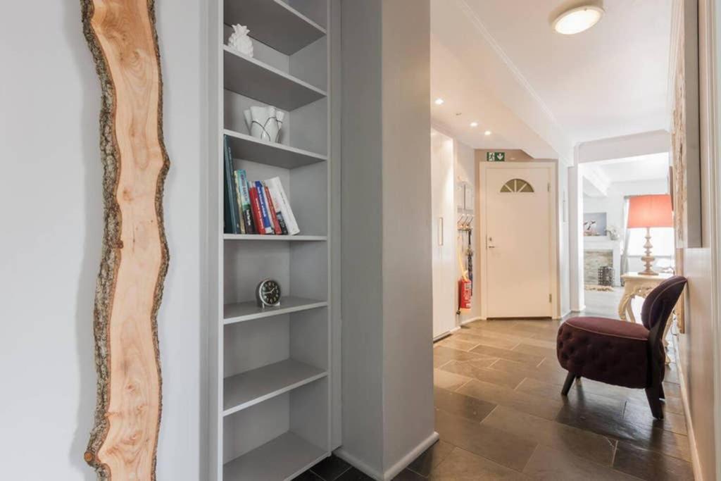 Superb Central Location, No Car Needed - Spacious آكيورِيْري المظهر الخارجي الصورة