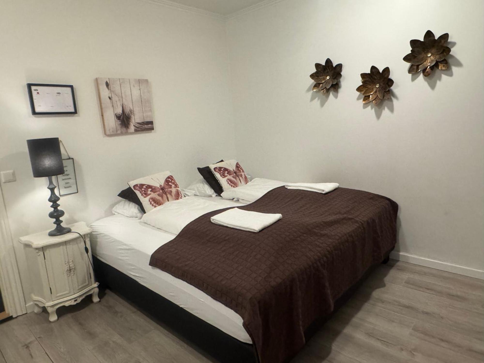 Superb Central Location, No Car Needed - Spacious آكيورِيْري المظهر الخارجي الصورة
